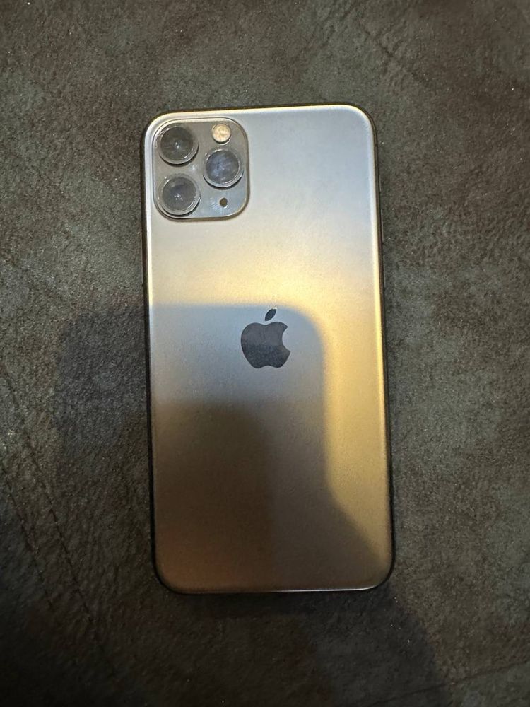 продам Iphone 11 Pro