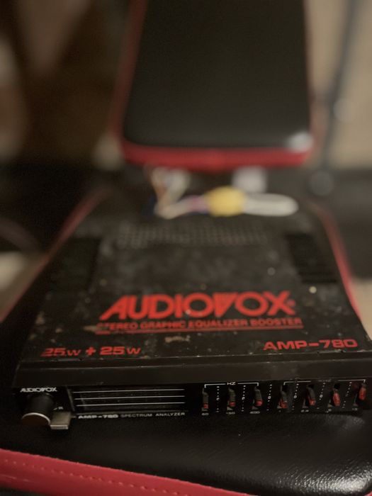 Продавам Audiovox amp-780