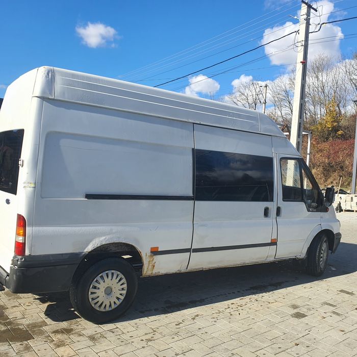 Vând Ford transit