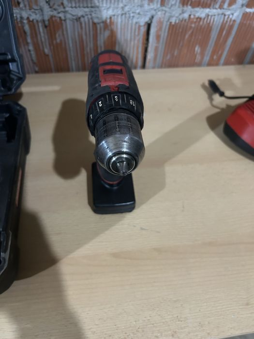 Vand urgent Milwaukee m12 BDD-402C vand pentru minim 525 lei