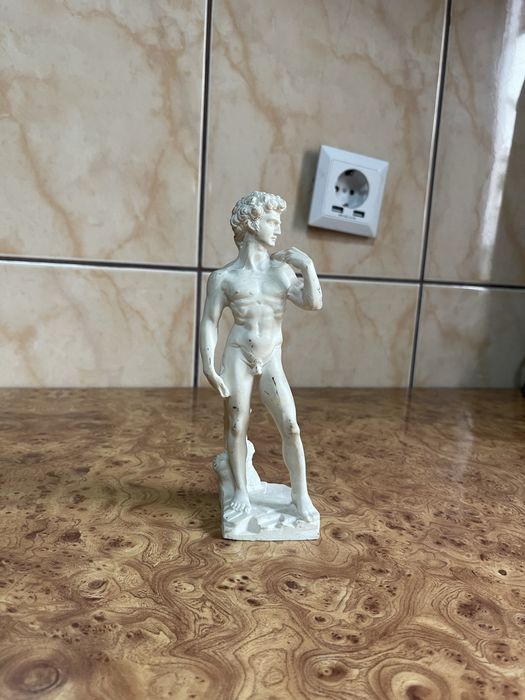 Statueta decor alba