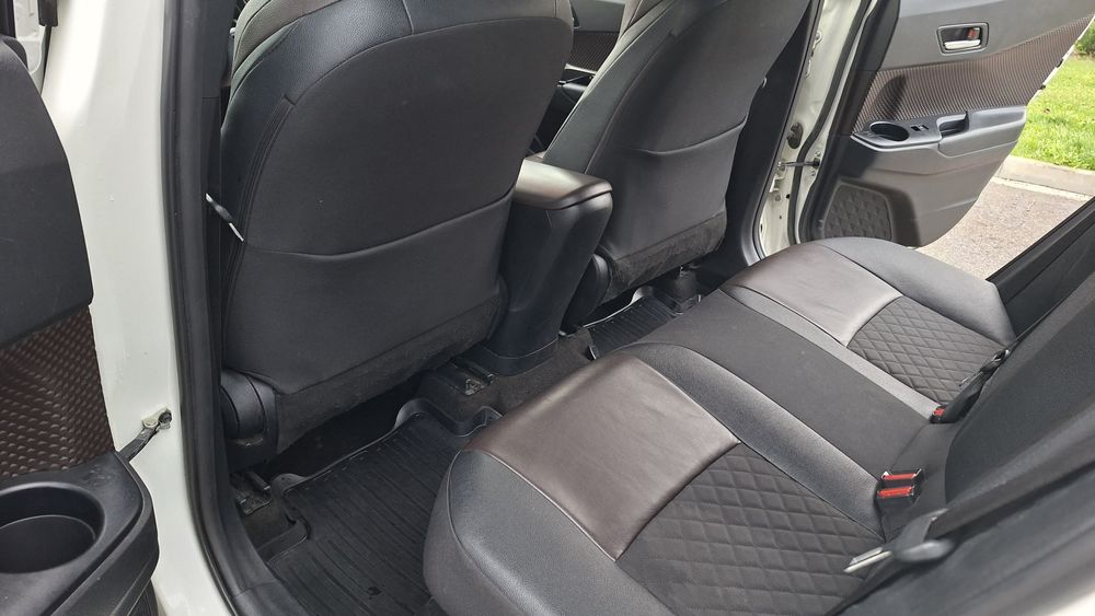 Toyota C-HR 1.8 Hybrid, alb perlat, Full option