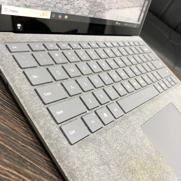 Американский  Сенсорный Surface i5 8gen 8/256gb для дома и офиса!