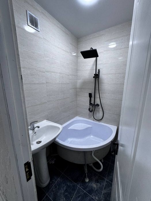 Срочно продам 3ком квартиру 3мик 4этаж Кап ремонт