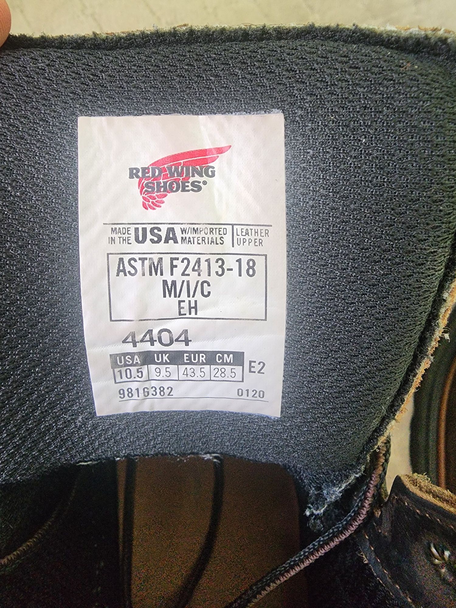 Продам защитную обувь Red Wing