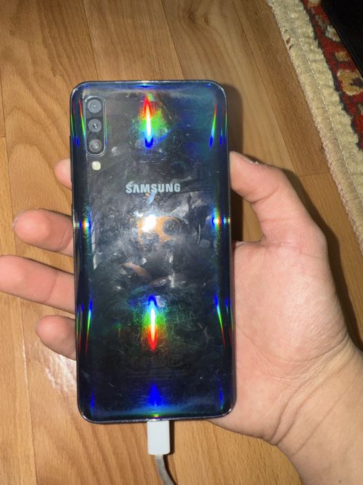 Samsung A50 128гб