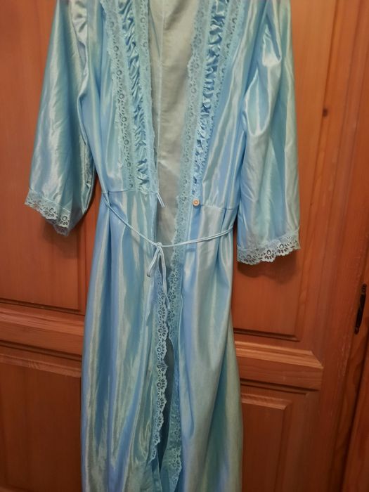Cămașă de noapte și halat mărimea 46-48