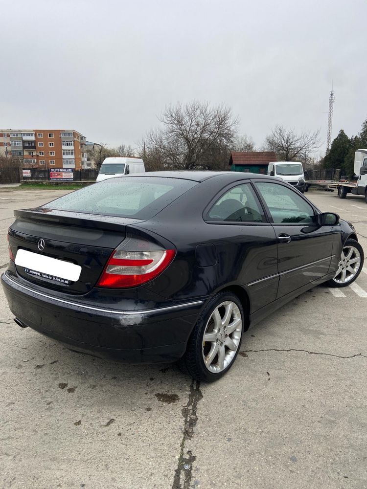 Mercedes - Benz c220 CDI Sport Coupe