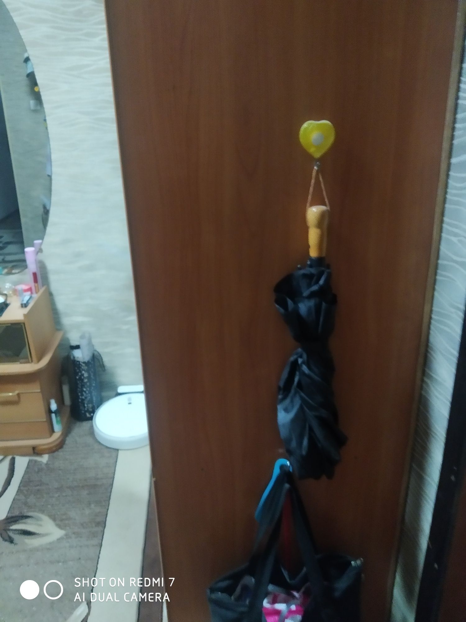 Продам шкаф шифоньер