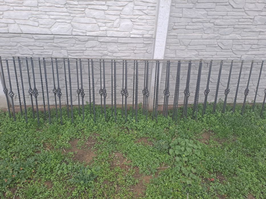 Vând balustrada fier forjat