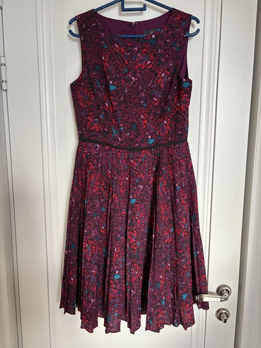 Женские платья разные