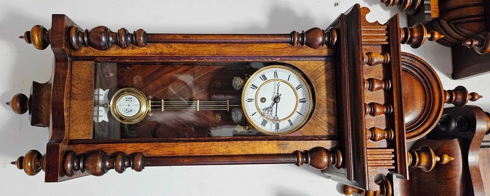 Ceas de perete cu pendula - mut