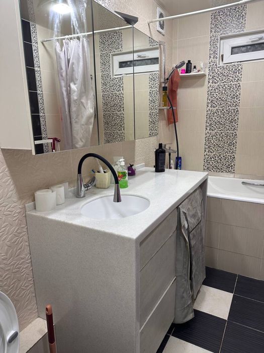 Продажа кв гостиница Саехат, Safia  максим горкий 4/2/5 75м2 евро рем