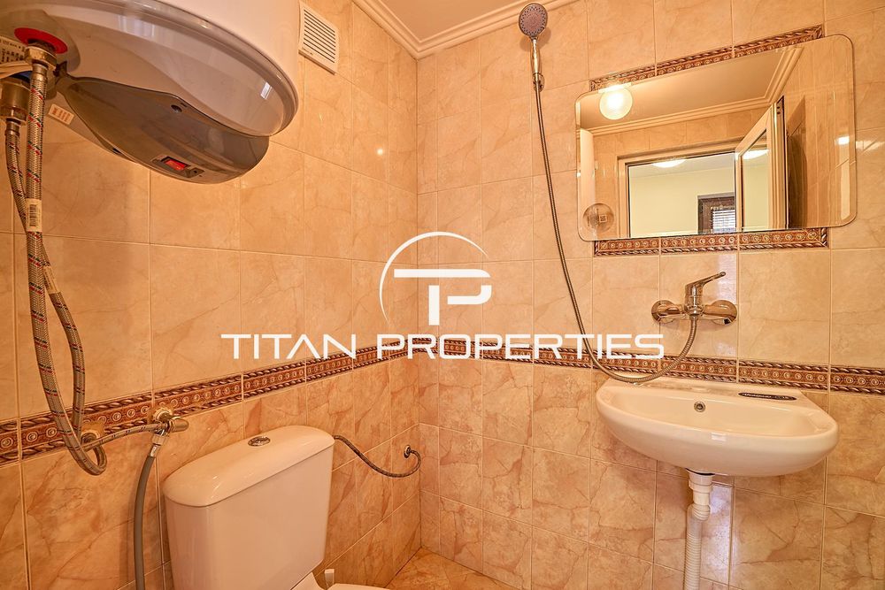 Едностаен апартамент под наем в Център