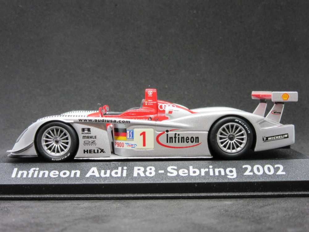 Macheta Infineon Audi R8 Sebring 2002 Minichamps 1:43