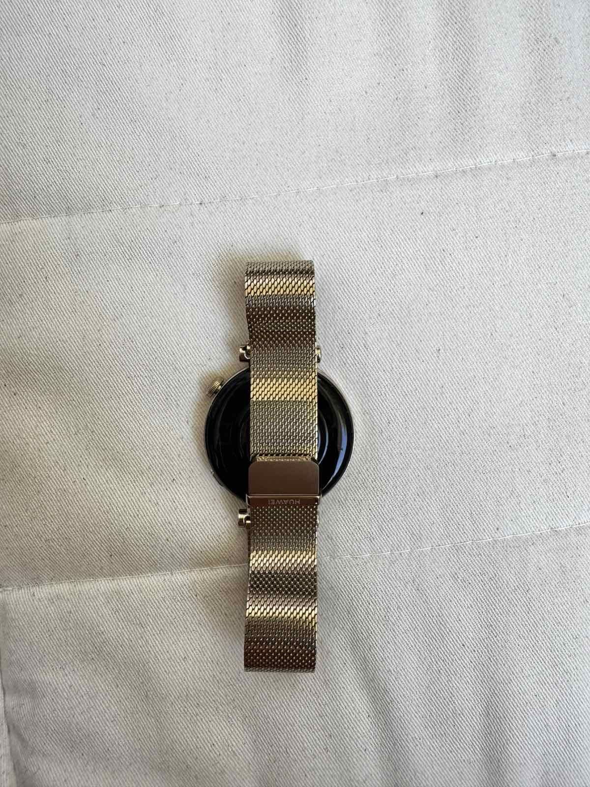Huawei watch gt 4, 41 mm, Light gold,  в гаранция до 19.05.2026 г.