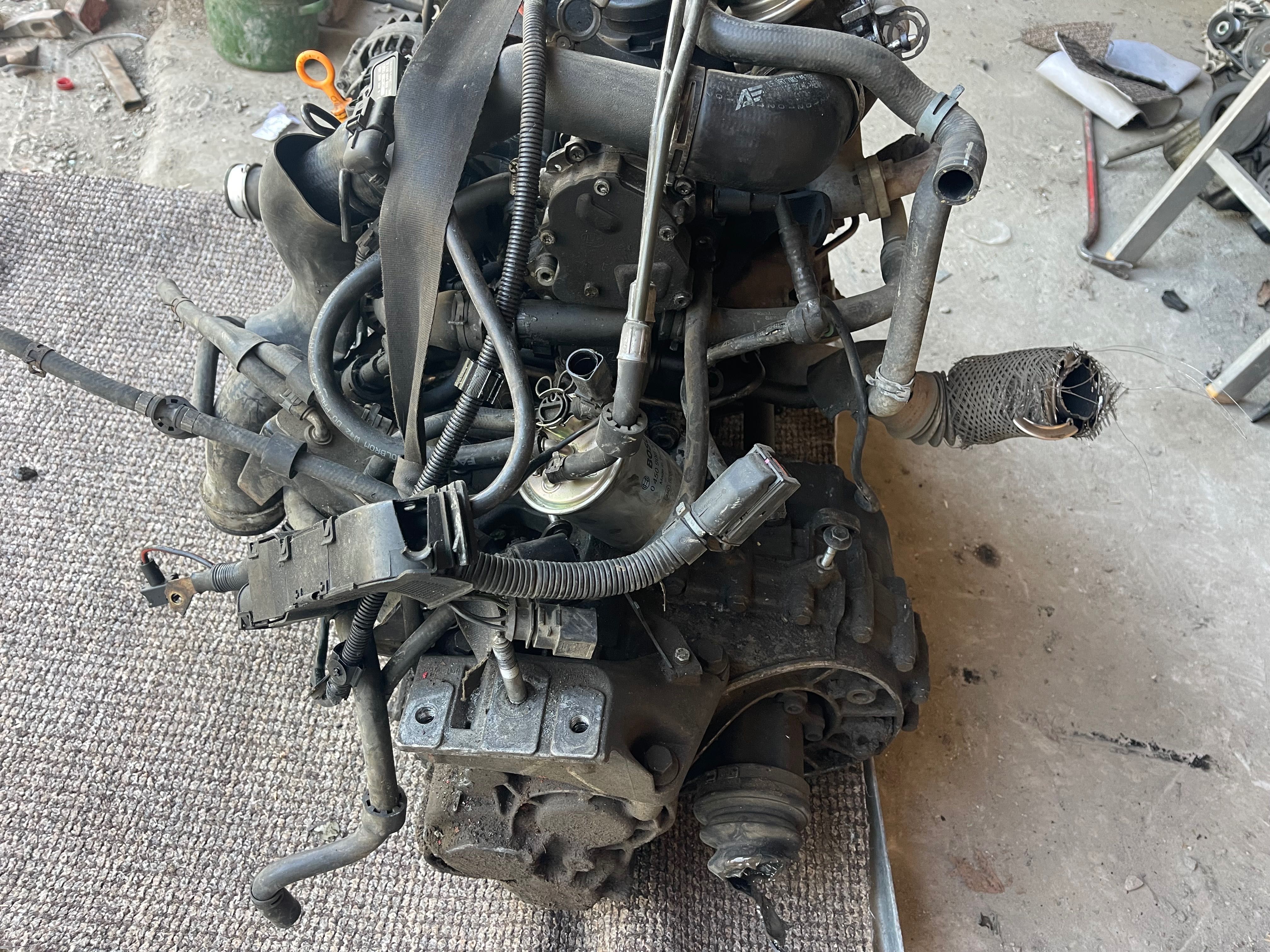 Motor complet VW Sharan 1,9 131 Cp, 240.000km