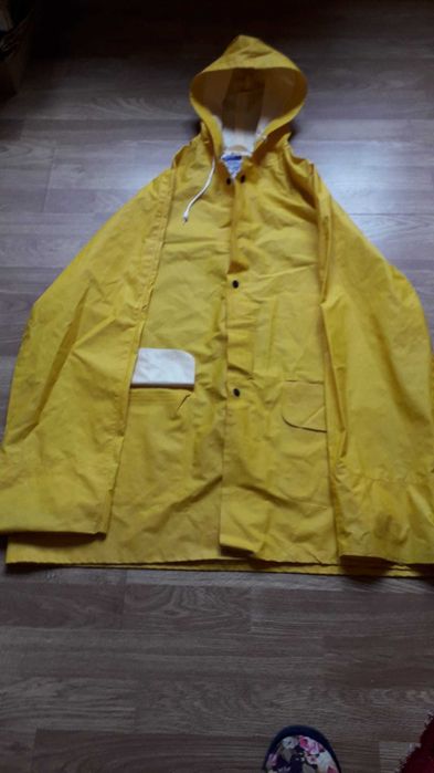 Pelerină Ploaie Material Foarte Bun