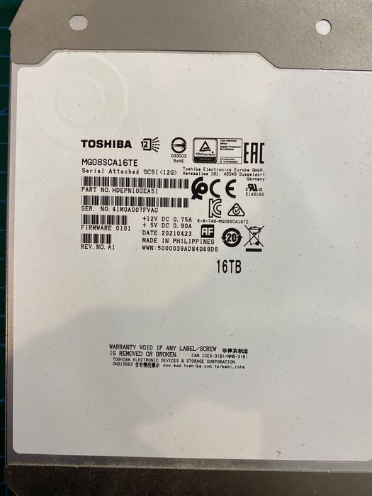 Hard Disk Enterprise 16TB Toshiba MG08SCA16TE – foarte puțin folosit