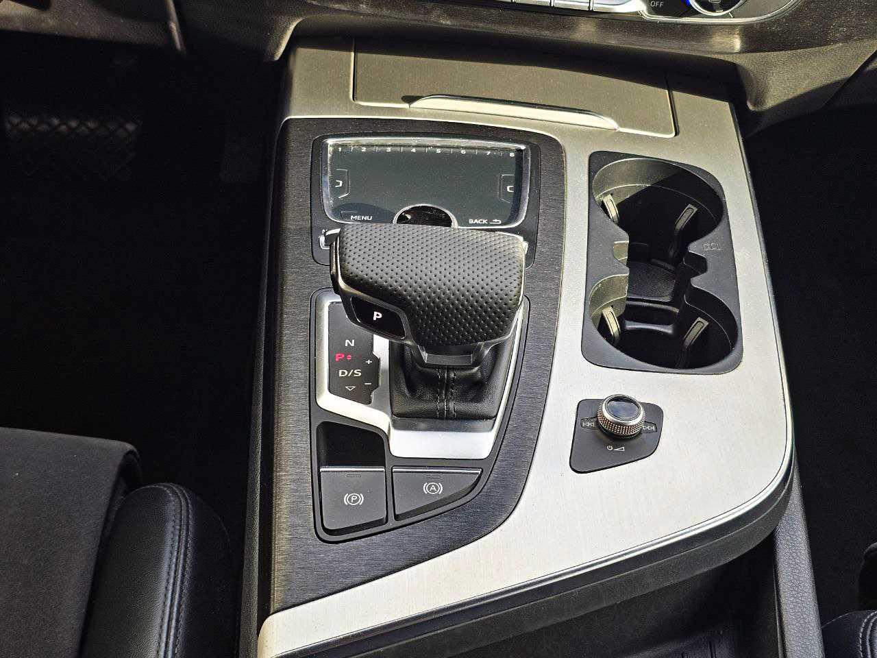 AUDI Q7 4M *Virtual cockpit*