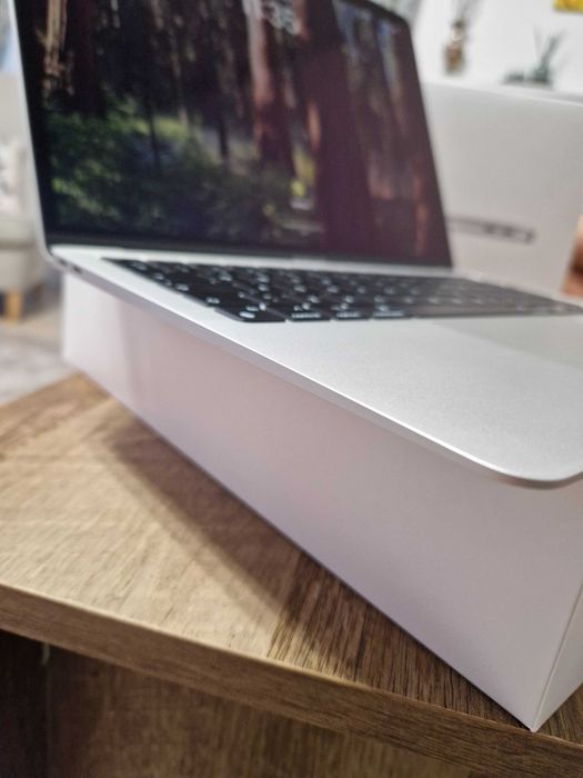 Apple MacBook Air 13-inch, procesor Apple M1