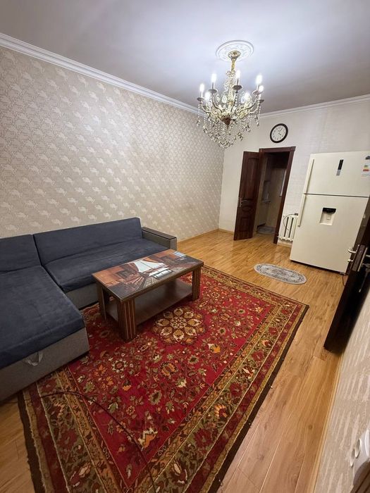 Сдаю в аренда квартира чилзр 8квартал  3комнат 4этаж панель