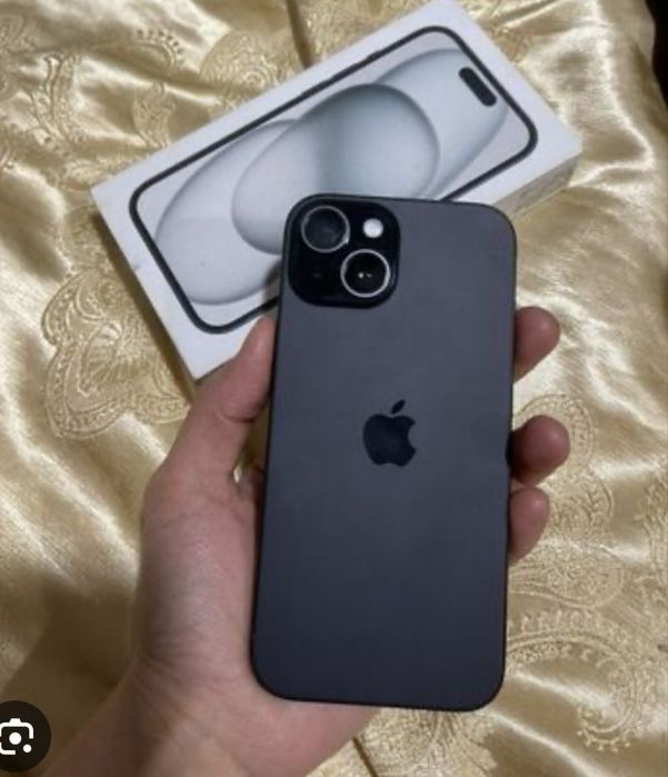 Продам Смартфон Apple iPhone 15 256Gb черный
