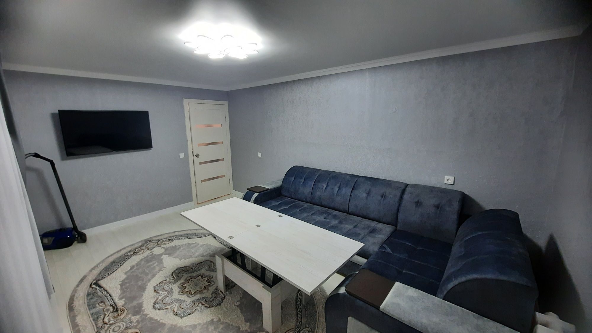 Продам 2 комнатную квартиру в г. Рудный, ул. Сеченова 42а.