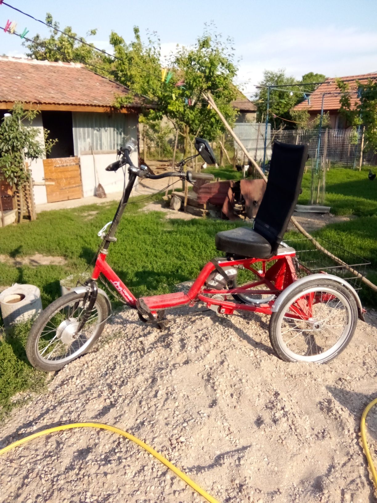 Vând doua biciclete la 1200