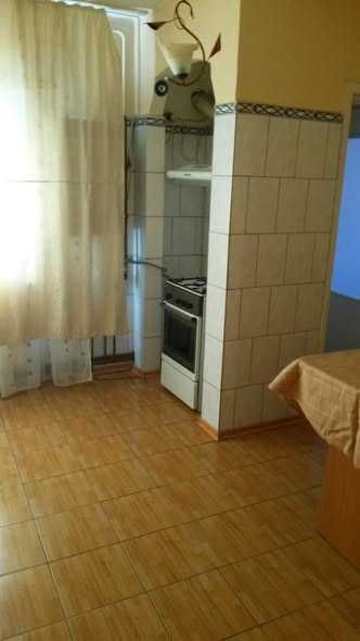 Vand apartament cu 3 camere in municipiul Caracal