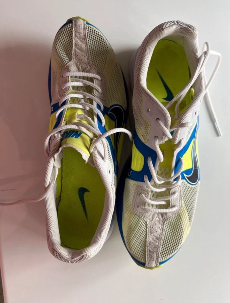 Pantofi sport Nike 42.5