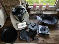 Vând Thermomix 6