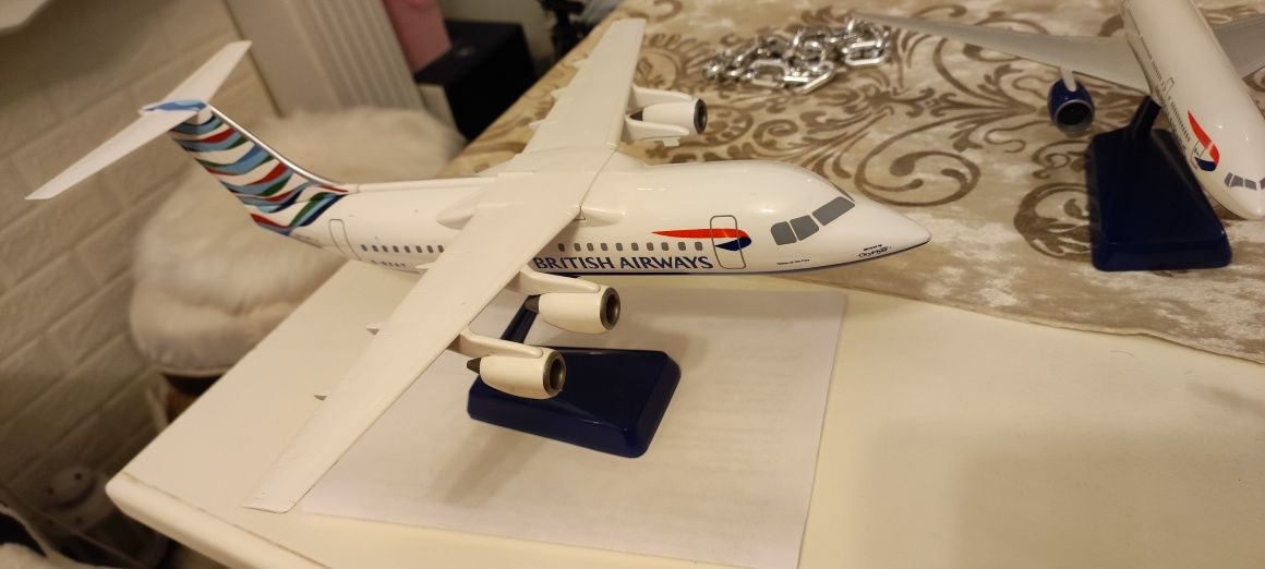 Самолет макет на British airways 1:200