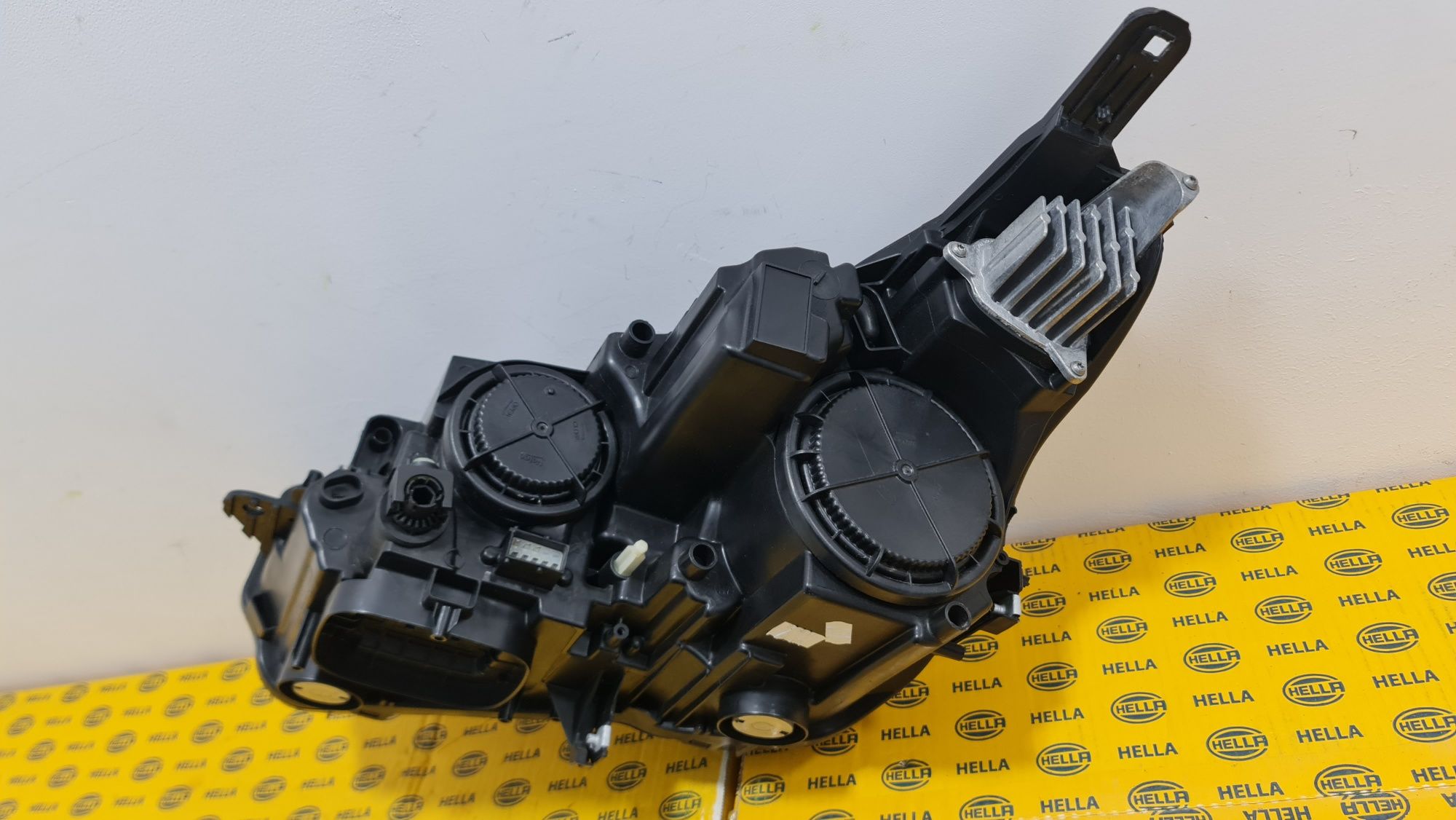 Far dreapta led halogen Opel Crossland X 13467968