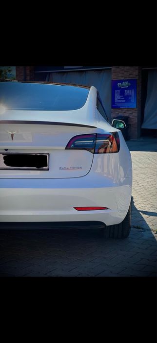 Vand Tesla 3 Performance TVA Deductibil !!! Interior ALB !
