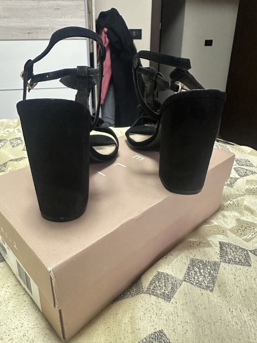 Sandale model deosebit, Office London, piele intoarsa