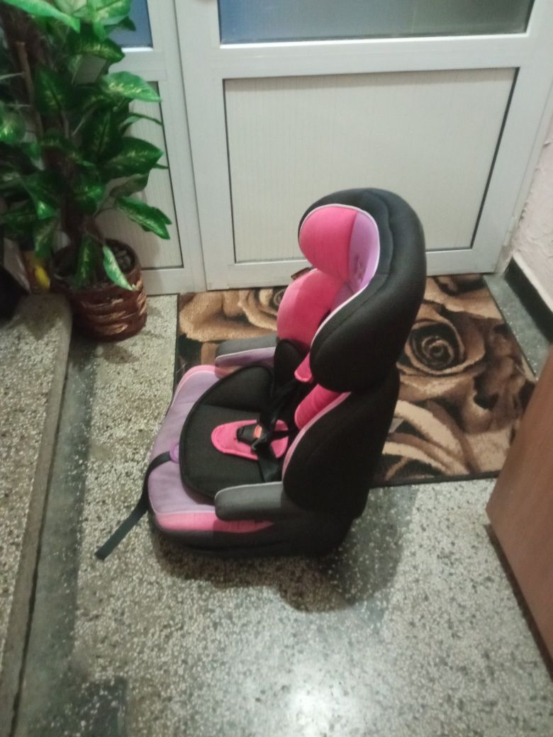 Детско столче за кола