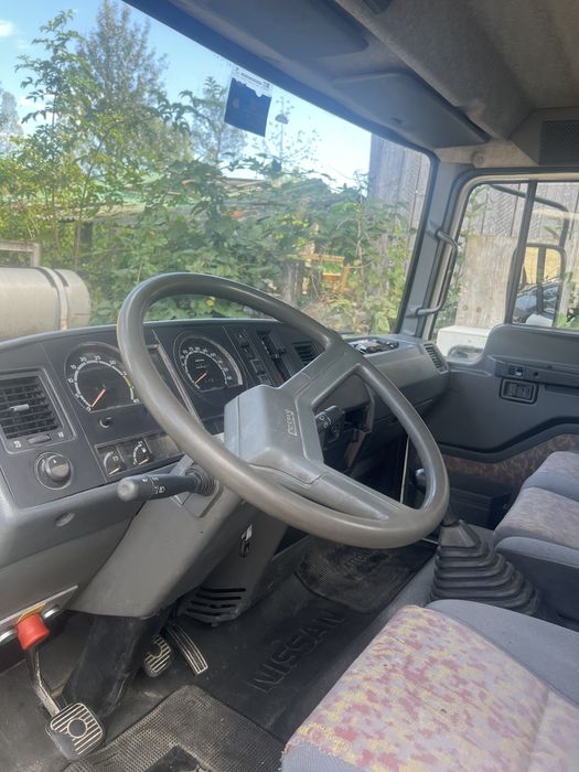 Nissan eco t100 basculabil trilateral permis cat B 97000km originali