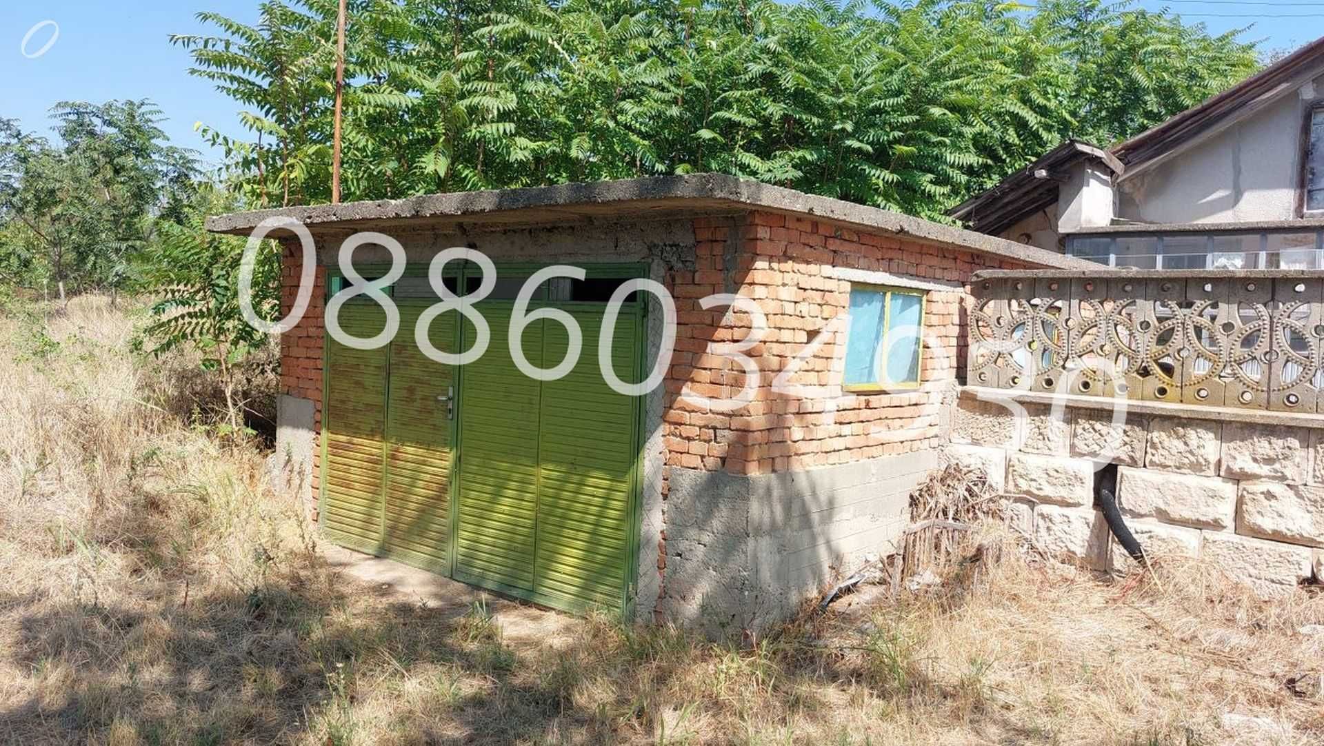 Продава се къща в с. Горно Абланово, обл. Русе – 40 000 лв