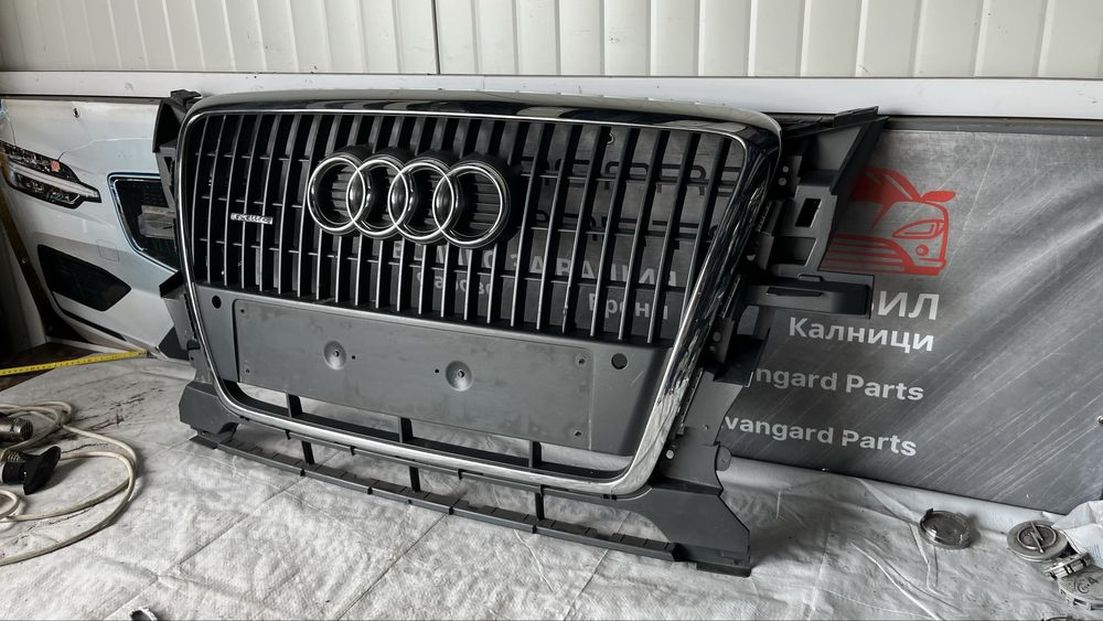 Предна решетка Audi Q5 8R S-Line