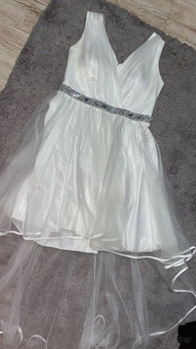 Rochie folosită 1 singura data