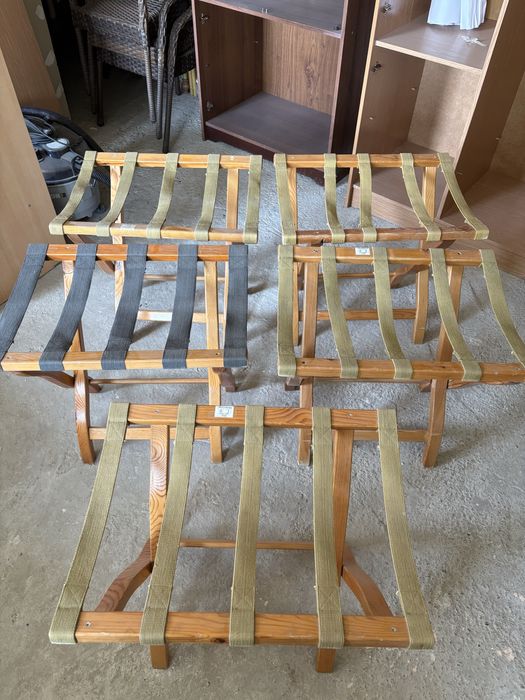 Подчемоданик  для чемодана,в идеальном состояние Торг звоните пишите !