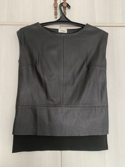 Жилет из натуральной кожи брендовый