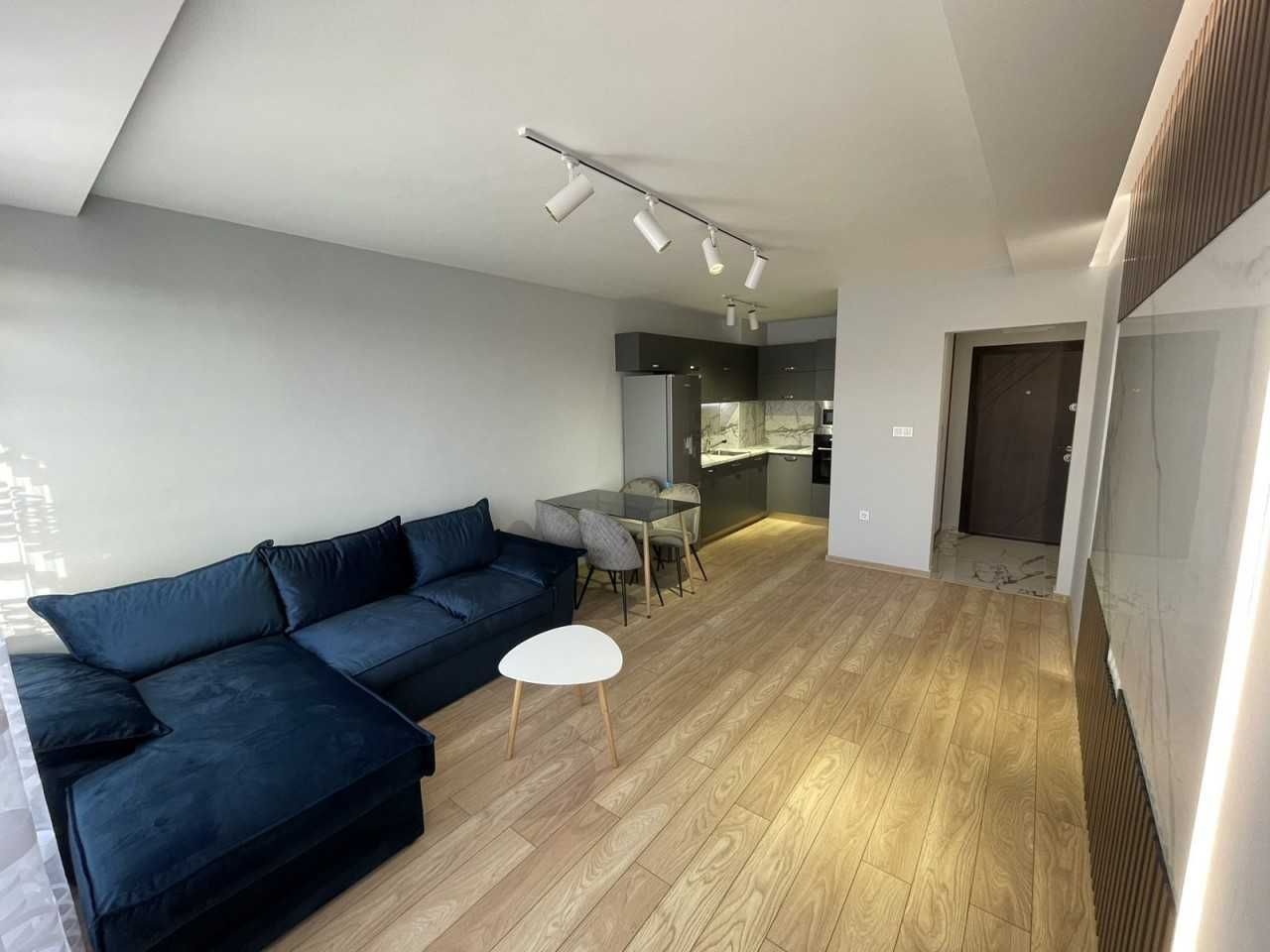 Продава се Двустаен апартамент в Пловдив, Южен - 66 кв.м за 1470 €/кв.м - Снимка #2