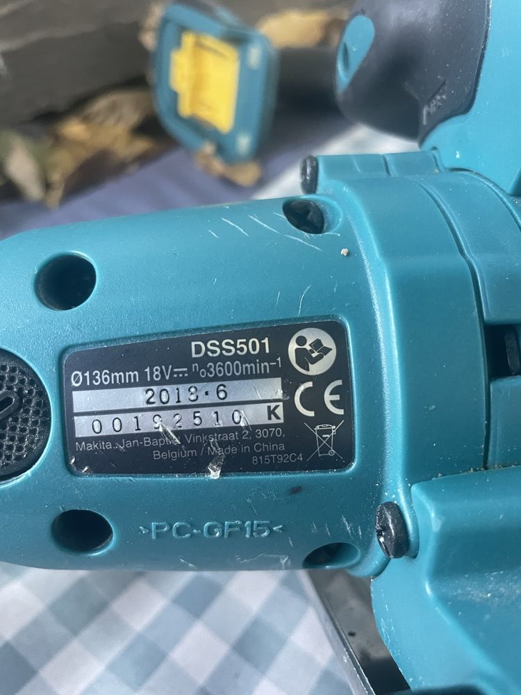 Ръчен циркуляр 18V makita dss501