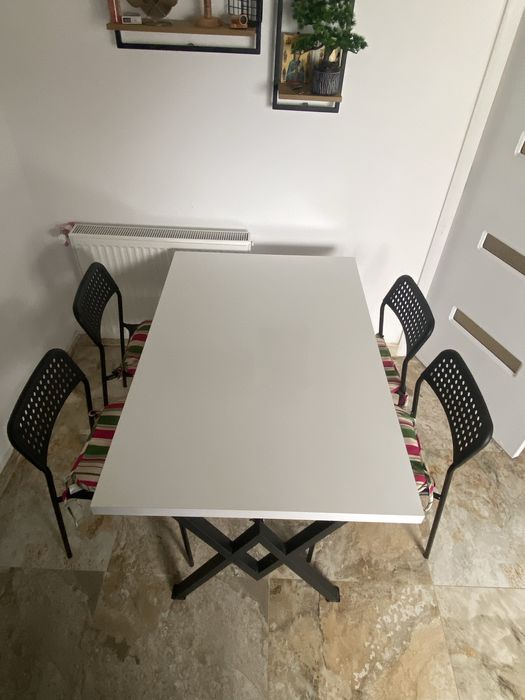 Masã bucatarie cu scaune set