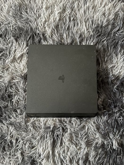 Ps 4 slim in stare buna de functionare
