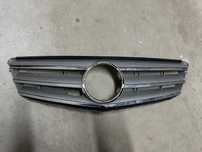 Grila Avantgarde Mercedes C Class w204 cod A2048800023