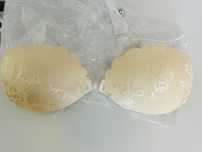 Vand sutien crem cu bretele transparente și adeziv