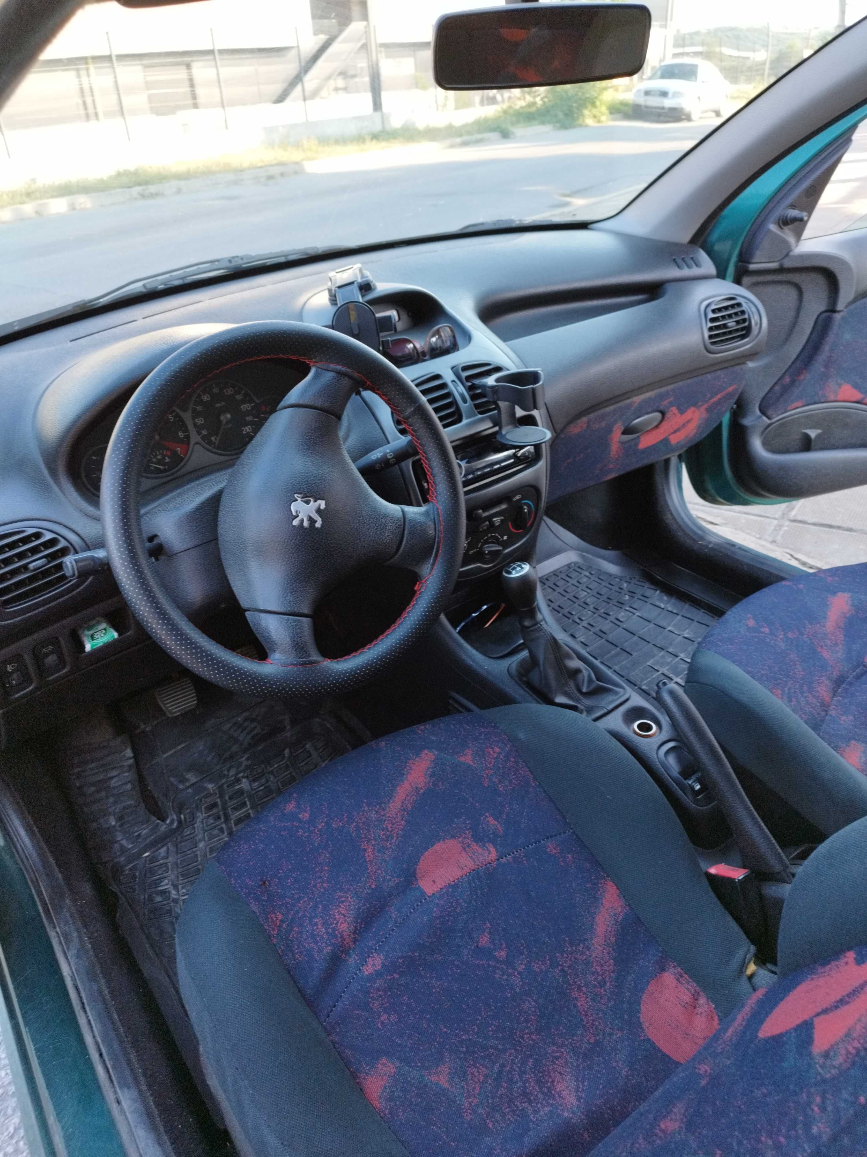 Peugeot 206 бензин 1.4